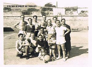 ECHO D ORAN 032 L'ECHO D'ORAN AU VOLLEY (vers 1947) (1)